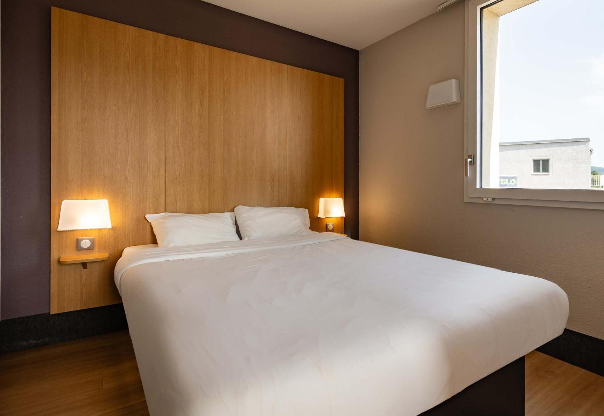Saint-Didier-sous-Aubenas B&B Hotel Aubenas מראה חיצוני תמונה