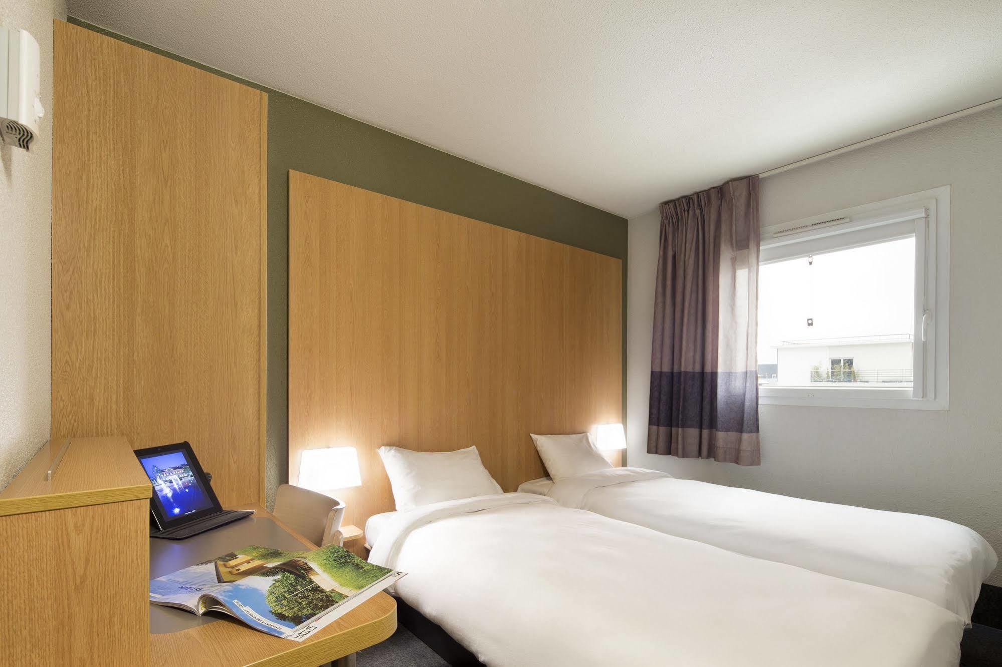 Saint-Didier-sous-Aubenas B&B Hotel Aubenas מראה חיצוני תמונה